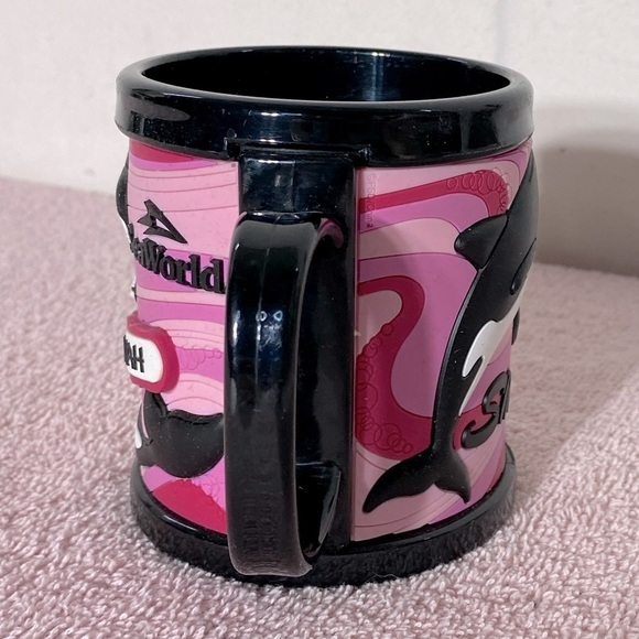 Vintage Pink Sea World Shamu Orca Mug “Hannah” - Picture 3 of 9